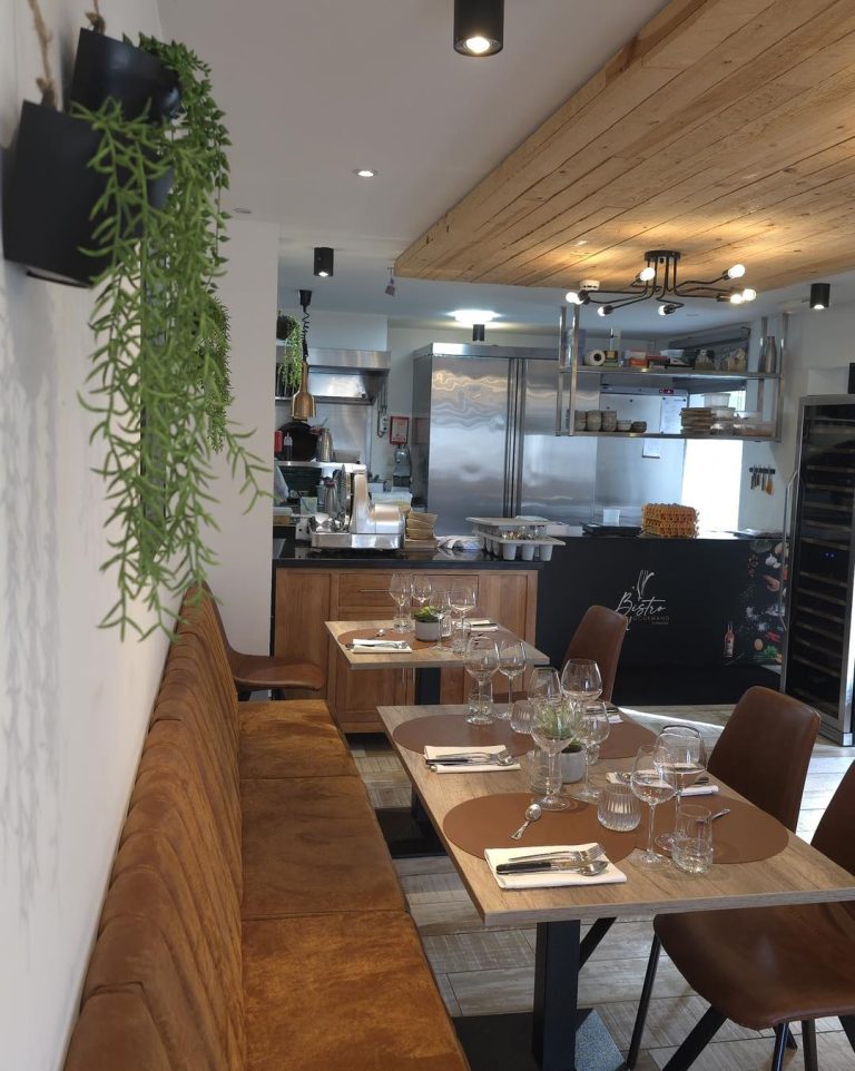 Bistro Gourmand — Photo 2